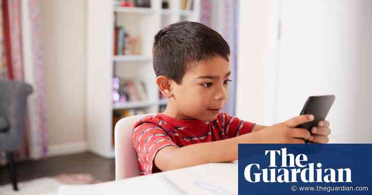 ‘It’s tough for parents’: should young children have their own phone?