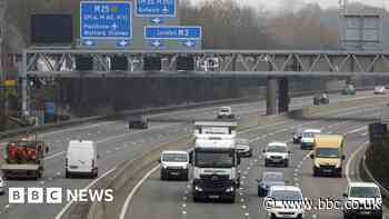 New smart motorway plans being scrapped