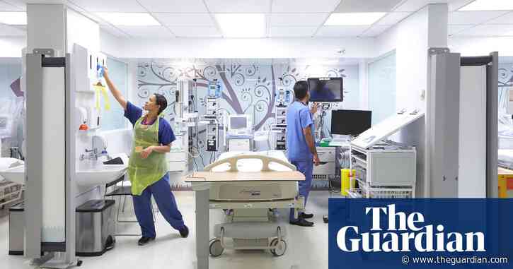 One in eight Britons pay for private health services, survey shows