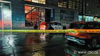 1 dead after fight at west-end apartment building