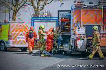 Gefahrgut-Alarm in Paderborn: Mit Lack gefülltes Fass umgekippt