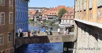 Bamberg: Geländer wird an Unterer Brücke montiert - wie lange die Arbeiten dauern