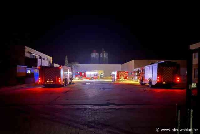 Opflakkerende silobrand bij Kovéra Keukens onder controle: “Operationele werking gevrijwaard”