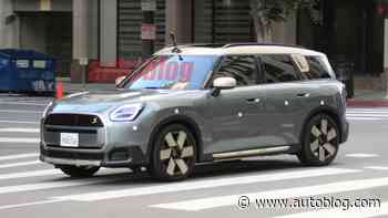 2024 Mini Countryman SE caught undisguised in spy photos