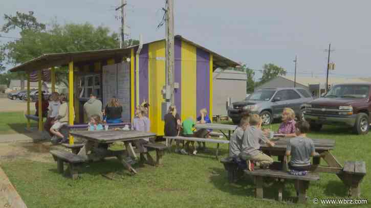 Decades-old snoball stand closing in Central, hopes to re-open by summer