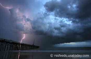 Florida man killed by lightning strike while boating; passenger hospitalized