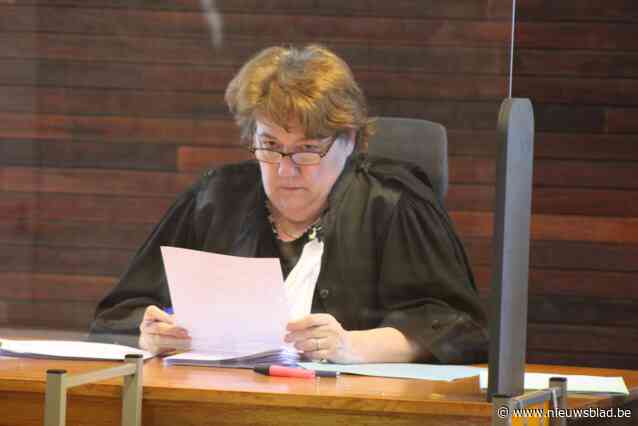 Vijf jaar na zware aanrijding op N208 blijven partijen elkaar de schuld geven: “Hier beweren dat die Porsche niet betrokken was, vind ik overdreven”