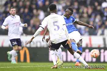 Scheidsrechtersbaas heeft heel opvallende verklaring voor omstreden openingsdoelpunt Samatta in Genk-Anderlecht
