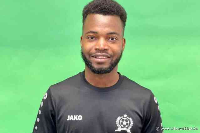 Tegra Nsa Ebe trekt FFF Brussels over de streep tegen titelconcurrent Veltem: “Supporters stormden het veld op bij mijn doelpunt”