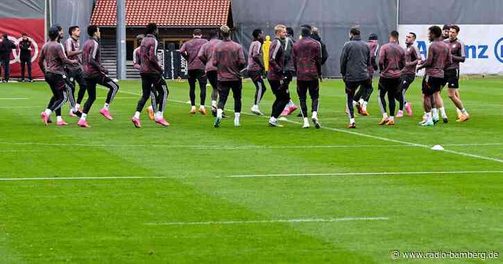 Bayerntraining vor Man City mit Choupo-Moting und Mané