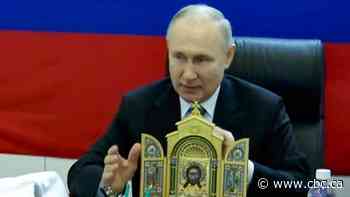 Putin visits Russian military commanders in Ukraine's Kherson, Luhansk