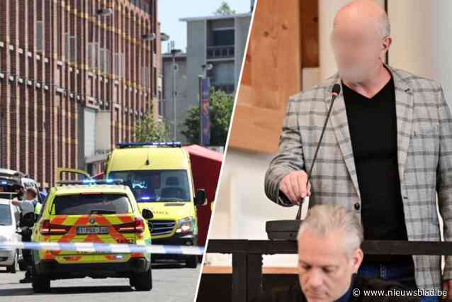 Ex-man steekt nieuwe vriend van moeder dood aan volle schoolpoort, kinderen zien alles gebeuren: proces start vrijdag