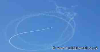 Red Arrows plane spotted making loops in the skies above Hull