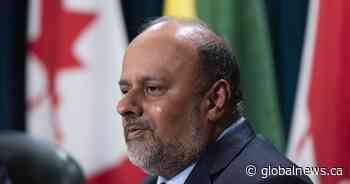 Saskatchewan’s chief medical health officer addresses emails with health minister