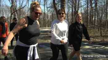 Walking for mental health in Montreal