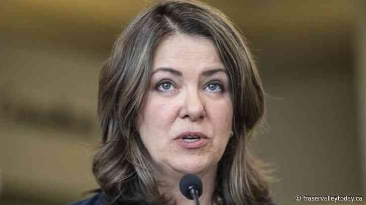Alberta premier rolls back part of government’s media-question restriction policy