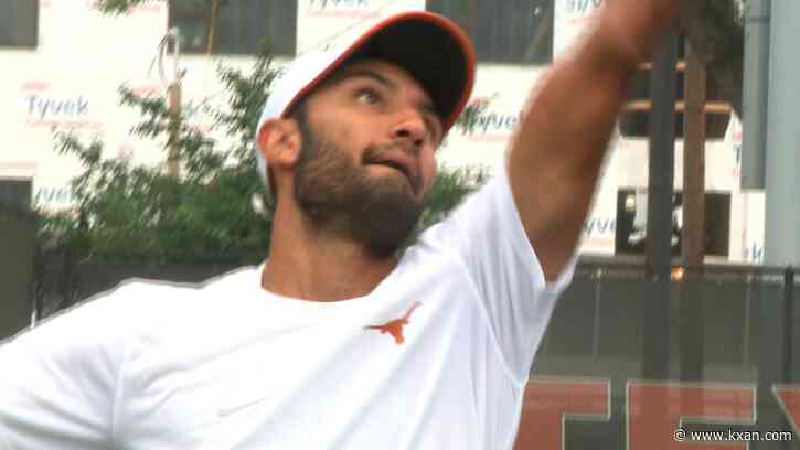 Austin native excelling through adversity for Texas Longhorns tennis