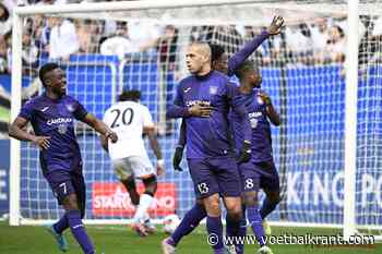 Georges Leekens formeel over speler Anderlecht: &quot;300 kilometer per uur&quot;