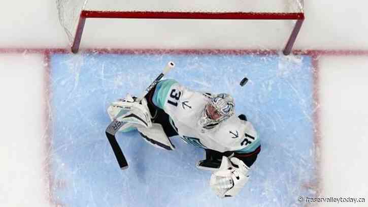 Kraken make successful playoff debut, stun Avalanche 3-1