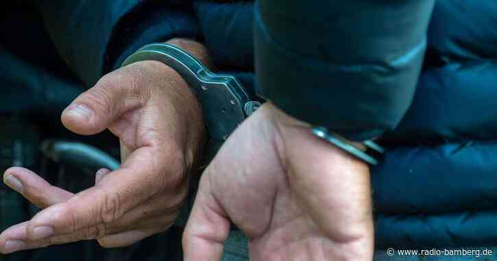 Mutmaßliche Drogenhändler nach Durchsuchungen in U-Haft