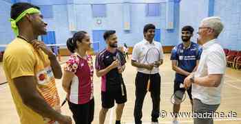 Apple-Chef Tim Cook beim Badminton