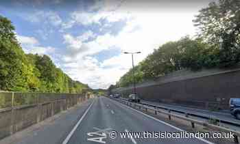 A2 eastbound Bexley partially closed as police investigate