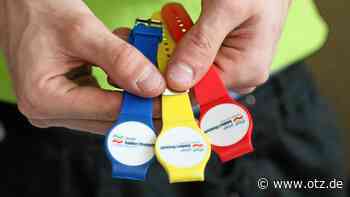 Mit wasserfestem Armband in die Jenaer Bäder