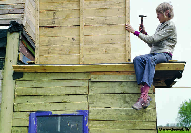 Buchtipp: Wildes Bauen
 - Huts, Temples, Castles