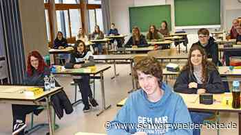 Prüfungsstart in Altensteig: Schulleiter  ist von Abiturienten überzeugt