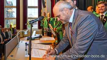 Vereidigung  in Schömberg: Bürgermeister Matthias Leyn beginnt zweite Amtszeit