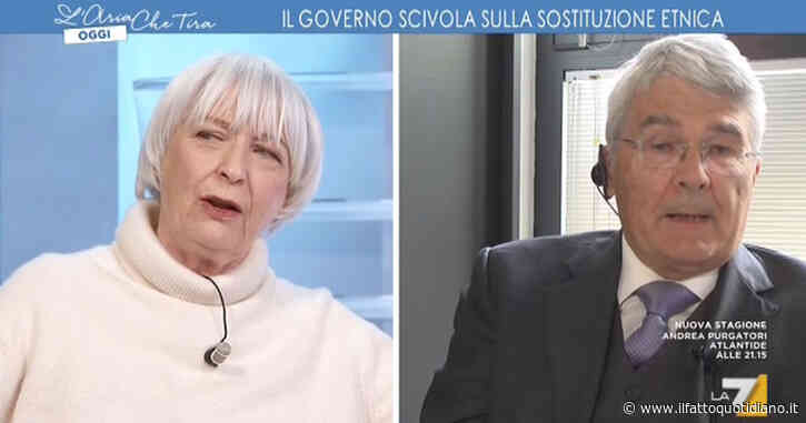 “Parole di Lollobrigida naziste? Non insulto una vecchia signora”: la gaffe del 76enne Castelli con la scrittrice Bompiani. Il video su La7