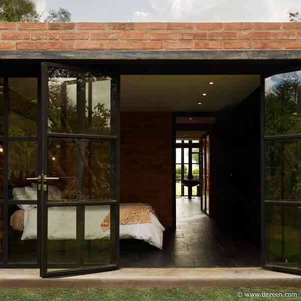 PJCArchitecture creates "non-pretentious" tiny house in Ecuador