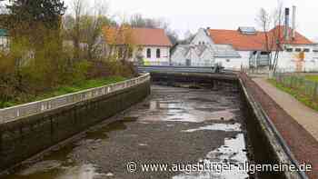 Bürger alarmiert: Der Wertachkanal führt kein Wasser mehr