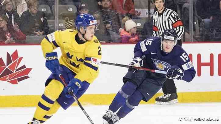 Canucks sign defenceman Elias Pettersson to three year, entry-level contract