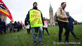 Bargaining continues as federal workers picket, major service disruptions expected