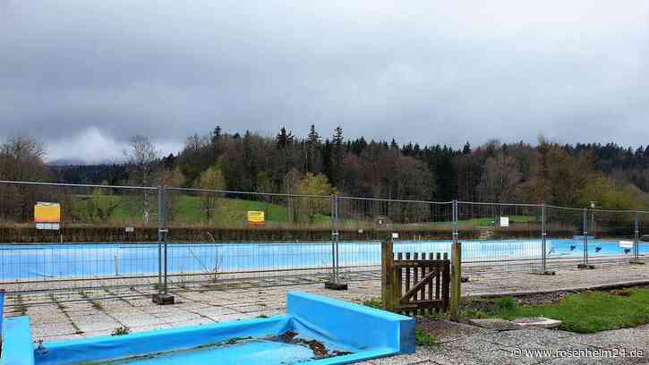 Schwimmbad Teisendorf kommt ins Kreuzfeuer der Finanzpolitik