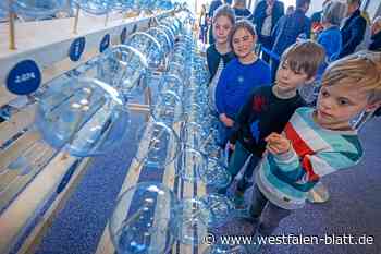 Kinder schaffen Kunst fürs Krankenhaus