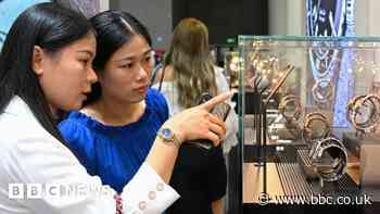 Covid: China economy rebounds after pandemic measures lifted