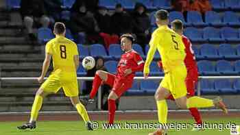 Erste Flecken auf der Flutlicht-Weste der FSV Schöningen