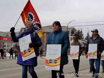 Federal employees in Red Deer and Central Alberta hit the picket line