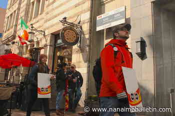 Federal workers strike across Vancouver Island as pay falls below living wage