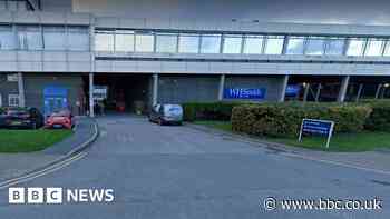 WH Smith HQ reopens after suspicious package report