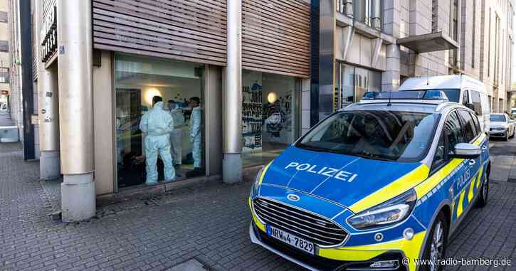 Duisburg: Polizei fandet weiter nach Angreifer