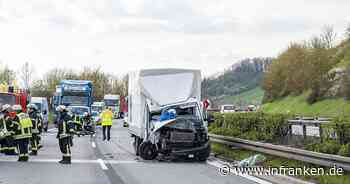 A70 im Kreis Bamberg: Kleintransporter kracht in Sattelzug - Vollsperrung und zwei Verletzte