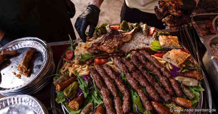 Ab in die Tonne: Essensverschwendung im Ramadan