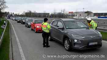 Großkontrolle an der B10 bei Dornstadt: Die Polizei entdeckt viele Verstöße