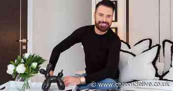 TV star Rylan Clark teams up with Rowen Homes to give his bedroom a glamorous makeover