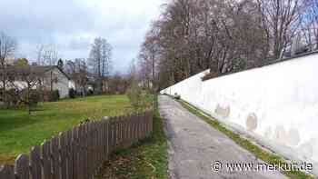 Personalwohnungen am Krettnerweg: Bleibt Mauer zum Franziskanergarten?