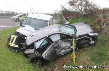 POL-DN: Schwerer Verkehrsunfall auf der B399