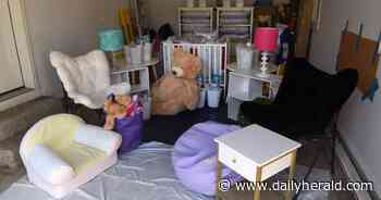 Making a house a home: Northbrook teen improves people's lives Room By Room